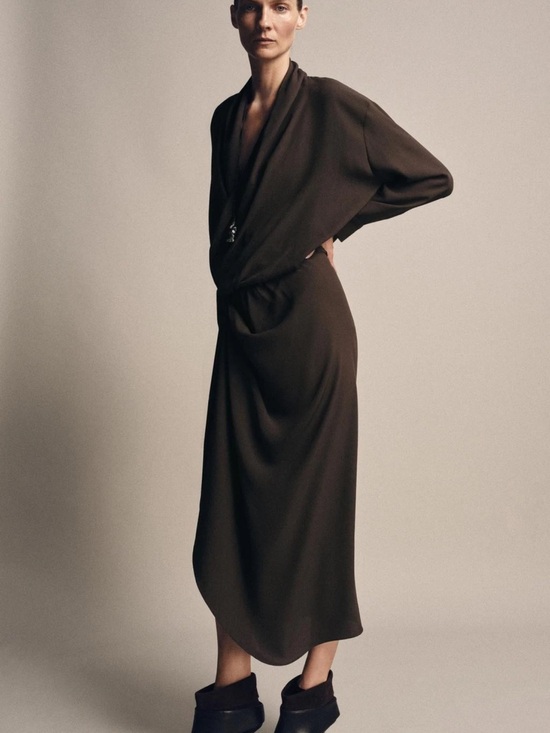 Zara Dresses & Skirts - Zara Long Sleeve Wrap Dress - Dark Brown -
Draped NWT Sz S